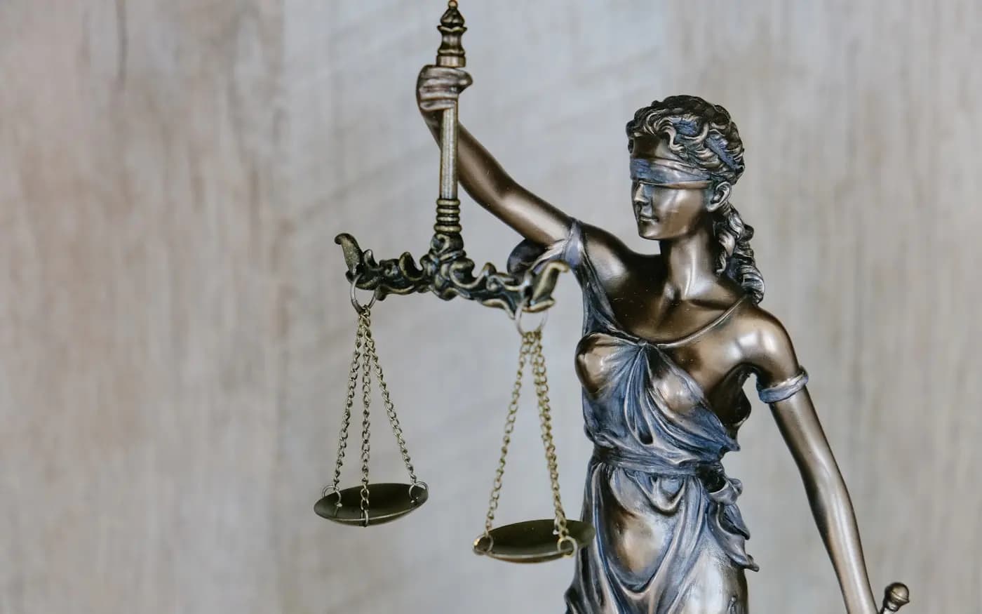 Autoridad legal que la IA cita